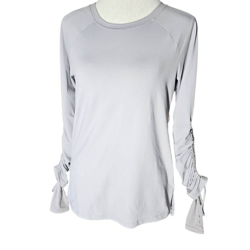 Fabletics Cashel Adjustable Long Sleeve II Haze Grey - Picture 4 of 9